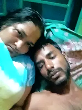 Hotty-couple063 online show from September 24, 5:27 pm
