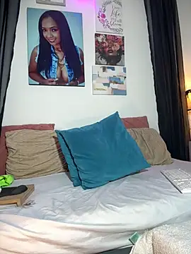 Snapshot of skarlleth_11 chatting on October 24, 1:35 am skarlleth 11 online show from October 24, 1:35 am