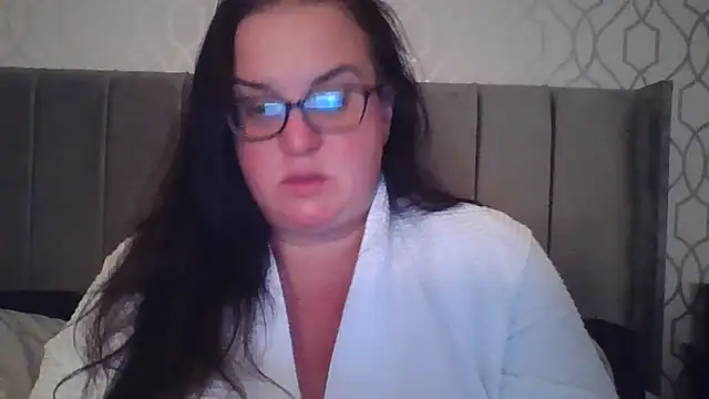 Curvy OliviaXX online show from September 15, 6:30 pm