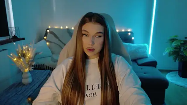 Emma candyyy online show from February 4, 10:10 am