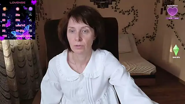 Snapshot of Lia_Tito chatting on September 23, 1:58 pm Lia Tito online show from September 23, 1:58 pm