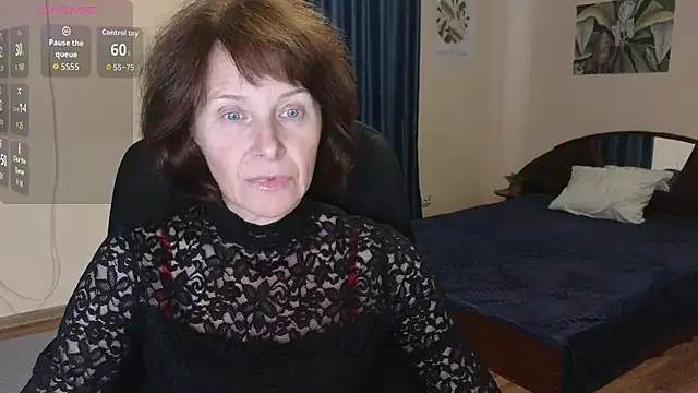 Snapshot of Lia_Tito chatting on October 15, 5:29 am Lia Tito online show from October 15, 5:29 am