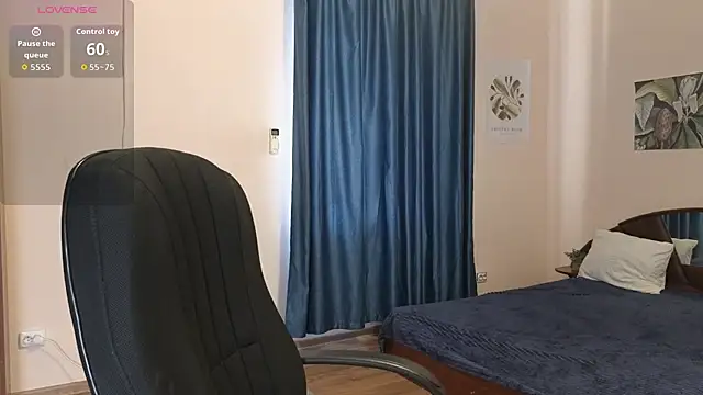 Snapshot of Lia_Tito chatting on October 16, 5:41 am Lia Tito online show from October 16, 5:41 am