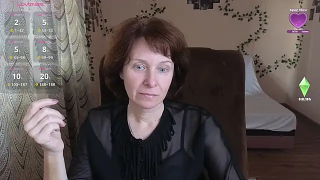 Snapshot of Lia_Tito chatting on October 17, 6:05 am Lia Tito online show from October 17, 6:05 am