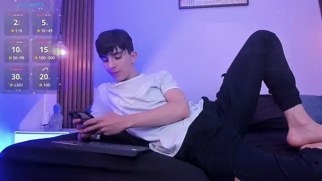 mathias saenz online show from November 28, 7:49 pm