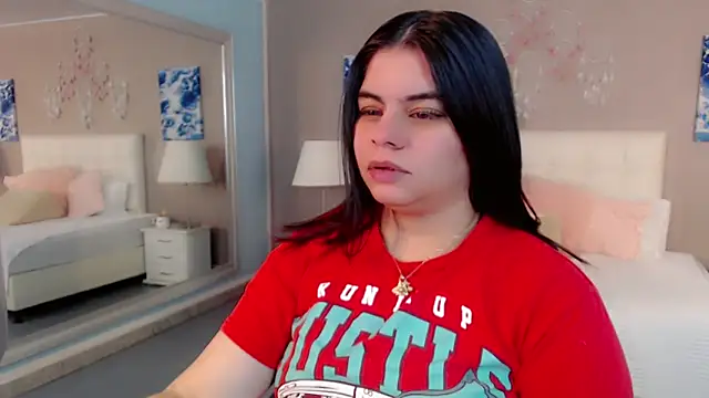 Snapshot of maddissonivanova chatting on March 7, 7:11 pm maddissonivanova online show from March 7, 7:11 pm