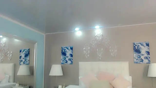 Snapshot of maddissonivanova chatting on March 12, 6:58 pm maddissonivanova online show from March 12, 6:58 pm