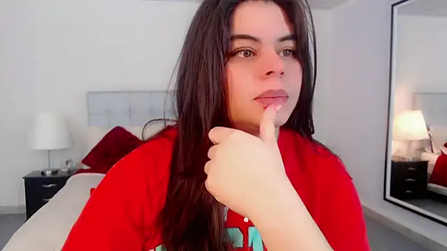 Snapshot of maddissonivanova chatting on March 14, 7:19 pm maddissonivanova online show from March 14, 7:19 pm