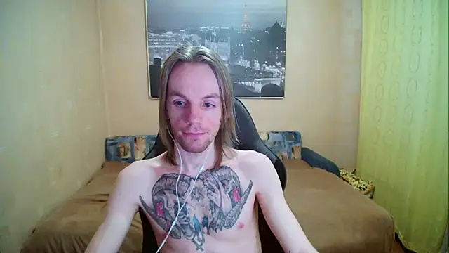 Snapshot of AdamDickens chatting on September 22, 8:33 pm AdamDickens online show from September 22, 8:33 pm