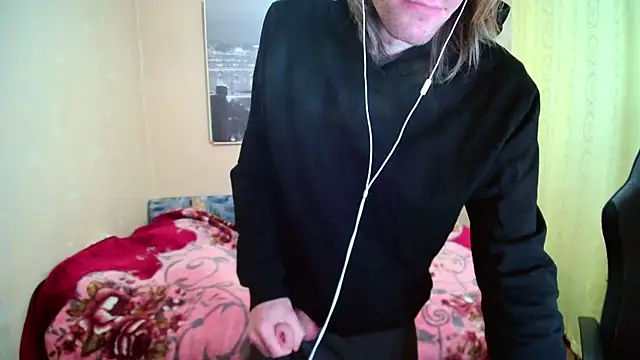 Snapshot of AdamDickens chatting on September 30, 8:25 pm AdamDickens online show from September 30, 8:25 pm