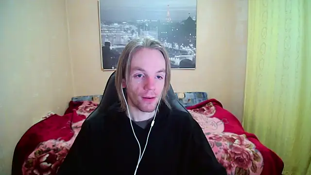 Snapshot of AdamDickens chatting on October 2, 8:49 pm AdamDickens online show from October 2, 8:49 pm