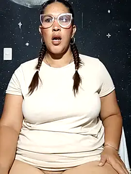 Ivy horse  online show from March 28, 11:37 pm