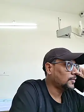 indoreboy1 online show from October 3, 5:48 am