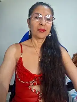 Snapshot of Natasha_50 chatting on April 25, 7:11 pm Natasha 50 online show from April 25, 7:11 pm