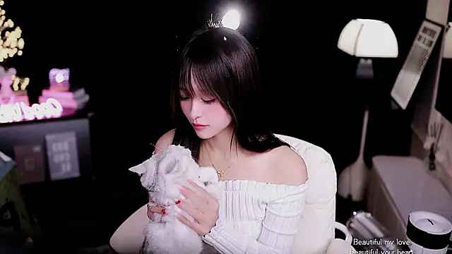 Snapshot of coward_by chatting on February 13, 9:38 am coward by online show from February 13, 9:38 am