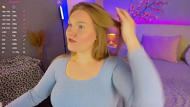 AshleyJoness online show from June 19, 4:50 am