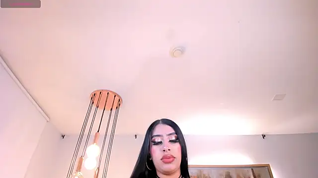 LeahLombardi  online show from October 26, 3:34 am