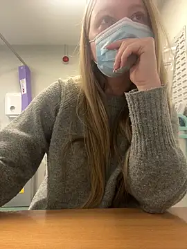 hazel wood21 online show from February 20, 12:05 pm