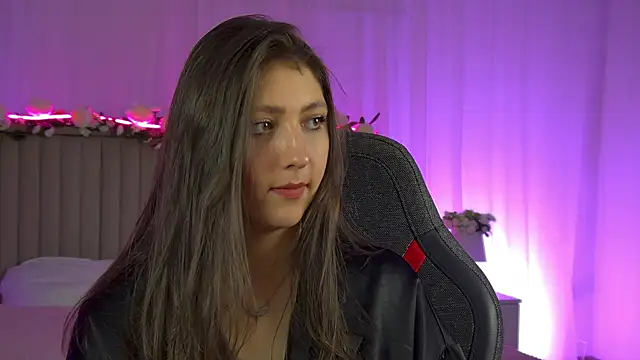 Mary Miiller online show from September 28, 9:25 am