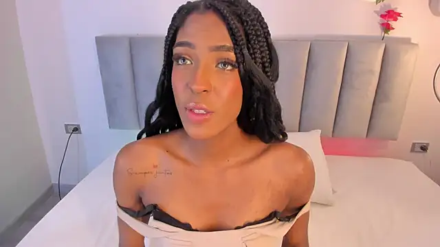 Emely Deluxe online show from December 21, 11:39 am