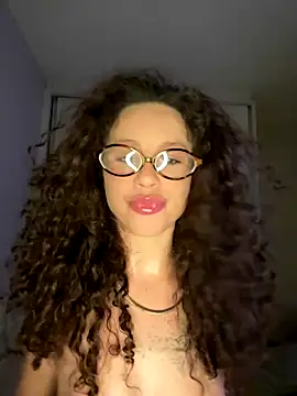 Snapshot of JhenneRouge chatting on November 6, 1:17 am JhenneRouge online show from November 6, 1:17 am