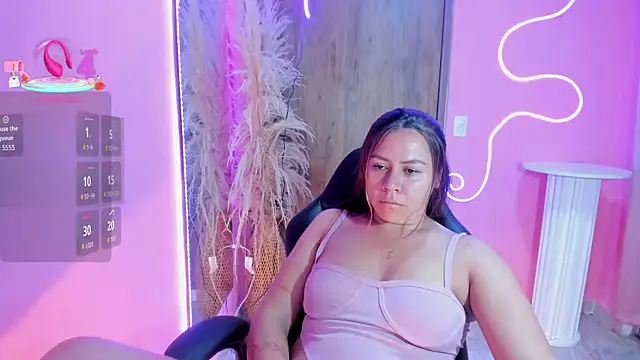 Snapshot of Brandy_priscot chatting on April 12, 1:32 am Brandy priscot online show from April 12, 1:32 am