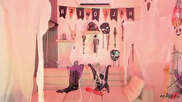 anuskah online show from October 11, 8:18 pm