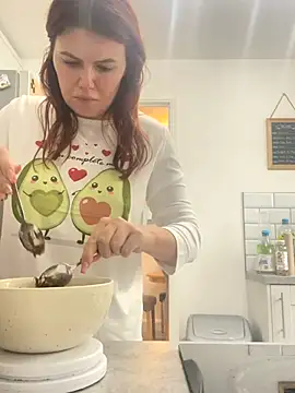 jasminebrooksx online show from September 17, 8:27 am