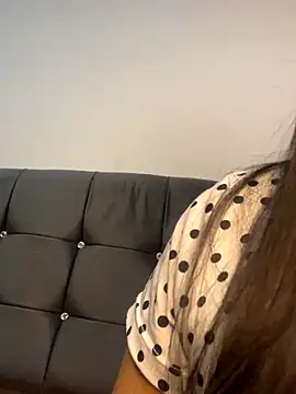 Snapshot of Rosa_25x chatting on October 15, 1:00 pm Rosa 25x online show from October 15, 1:00 pm