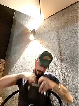 VinzenzRizzo online show from November 12, 2:45 am