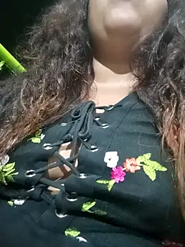 Snapshot of angelHeath13 chatting on October 1, 5:24 am angelHeath13 online show from October 1, 5:24 am