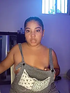 Snapshot of angelHeath13 chatting on October 26, 10:36 pm angelHeath13 online show from October 26, 10:36 pm