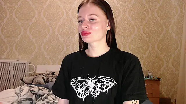 Kitkaat00 online show from October 1, 2:56 pm