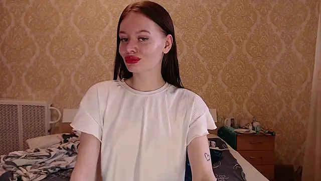 Kitkaat00 online show from October 30, 11:11 am