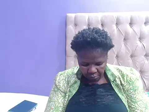 Snapshot of NaughtyChubbyZoe chatting on March 9, 5:06 pm NaughtyChubbyZoe online show from March 9, 5:06 pm