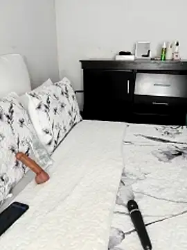 ChubbyBitch26 online show from February 25, 12:37 pm