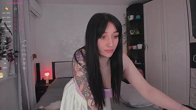 Snapshot of AriellaAllure chatting on November 13, 3:55 pm AriellaAllure online show from November 13, 3:55 pm