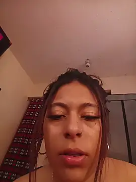 Snapshot of coonyhillss chatting on March 15, 1:39 pm coonyhillss online show from March 15, 1:39 pm