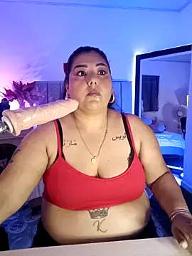 Snapshot of AndreaKinky chatting on November 30, 8:07 am AndreaKinky online show from November 30, 8:07 am