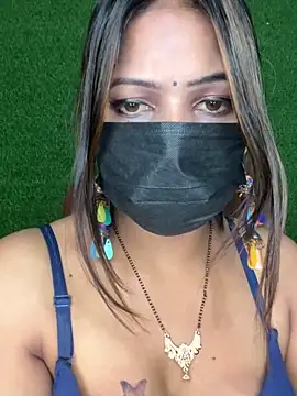 Snapshot of SEXY-SIMI-BHABI chatting on April 2, 1:47 am SEXY-SIMI-BHABI online show from April 2, 1:47 am