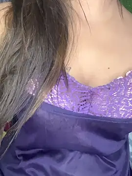 Snapshot of SEXY-SIMI-BHABI chatting on April 10, 12:43 pm SEXY-SIMI-BHABI online show from April 10, 12:43 pm