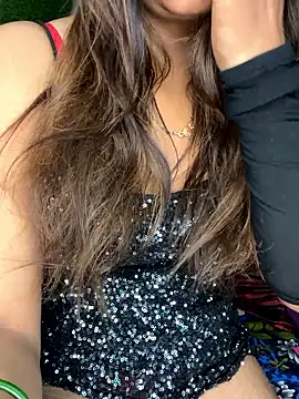 Snapshot of SEXY-SIMI-BHABI chatting on May 18, 4:07 am SEXY-SIMI-BHABI online show from May 18, 4:07 am