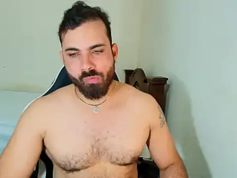 Snapshot of max_love255 chatting on September 22, 11:18 pm max love255 online show from September 22, 11:18 pm