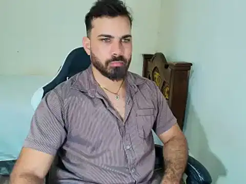 Snapshot of max_love255 chatting on September 27, 7:19 pm max love255 online show from September 27, 7:19 pm