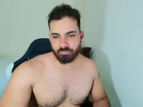 Snapshot of max_love255 chatting on October 1, 8:15 pm max love255 online show from October 1, 8:15 pm