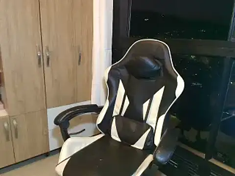 max love255 online show from March 4, 11:22 pm