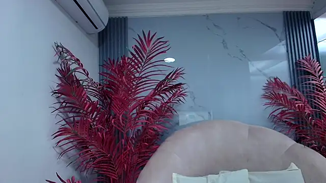 MayaBaker online show from September 26, 8:02 pm