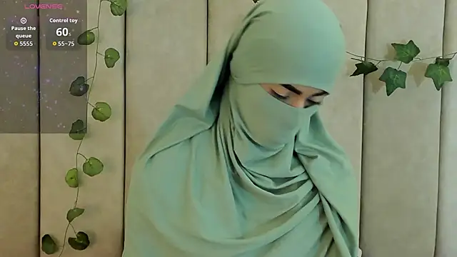 Snapshot of _Zahiira_ chatting on October 8, 11:52 am  Zahiira  online show from October 8, 11:52 am