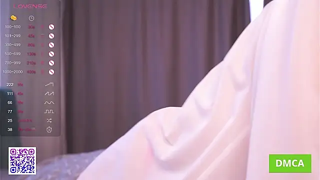 Snapshot of DaisyBlaze chatting on March 21, 4:28 am DaisyBlaze online show from March 21, 4:28 am