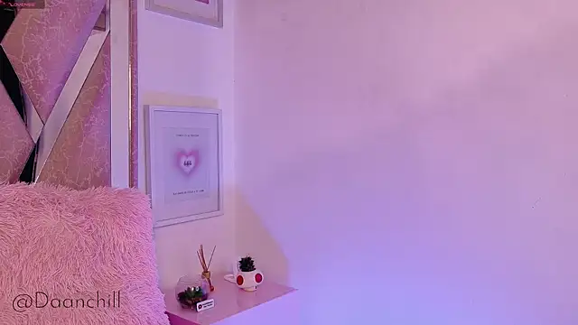 ScarlettRusso1 online show from June 11, 12:32 am